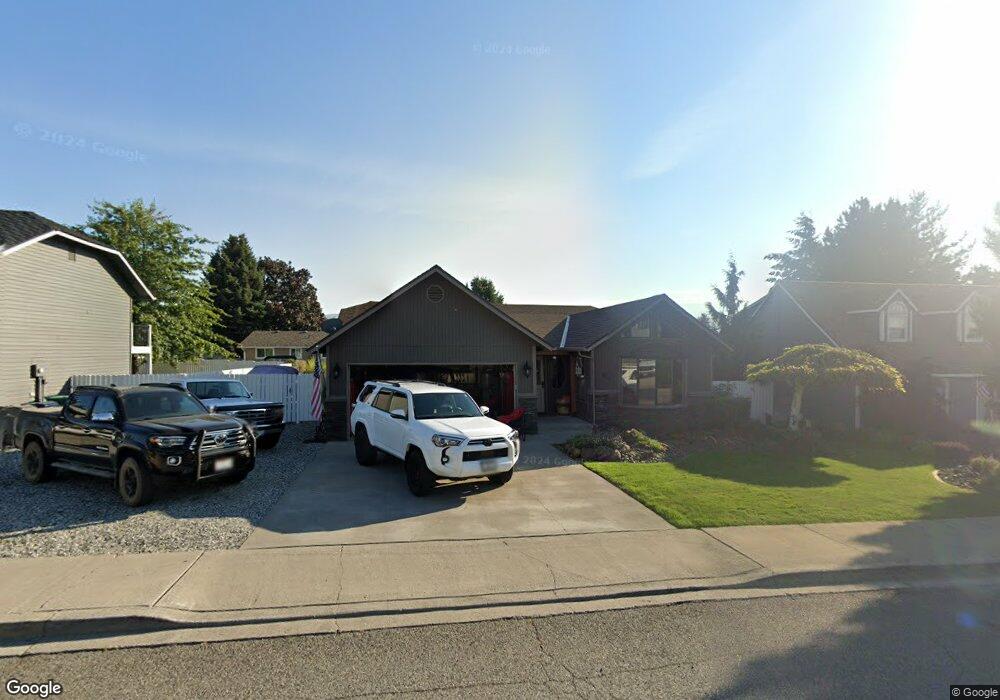 824 12th St NE, East Wenatchee, WA 98802 - photo 1