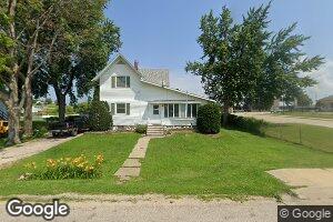116 W Webster St, Wyoming, IA 52362
