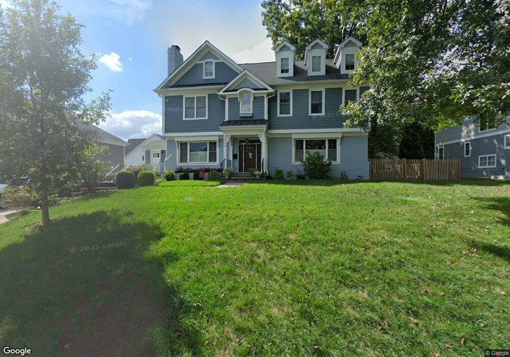 2220 Tulip Dr, Falls Church, VA 22046 - photo 1