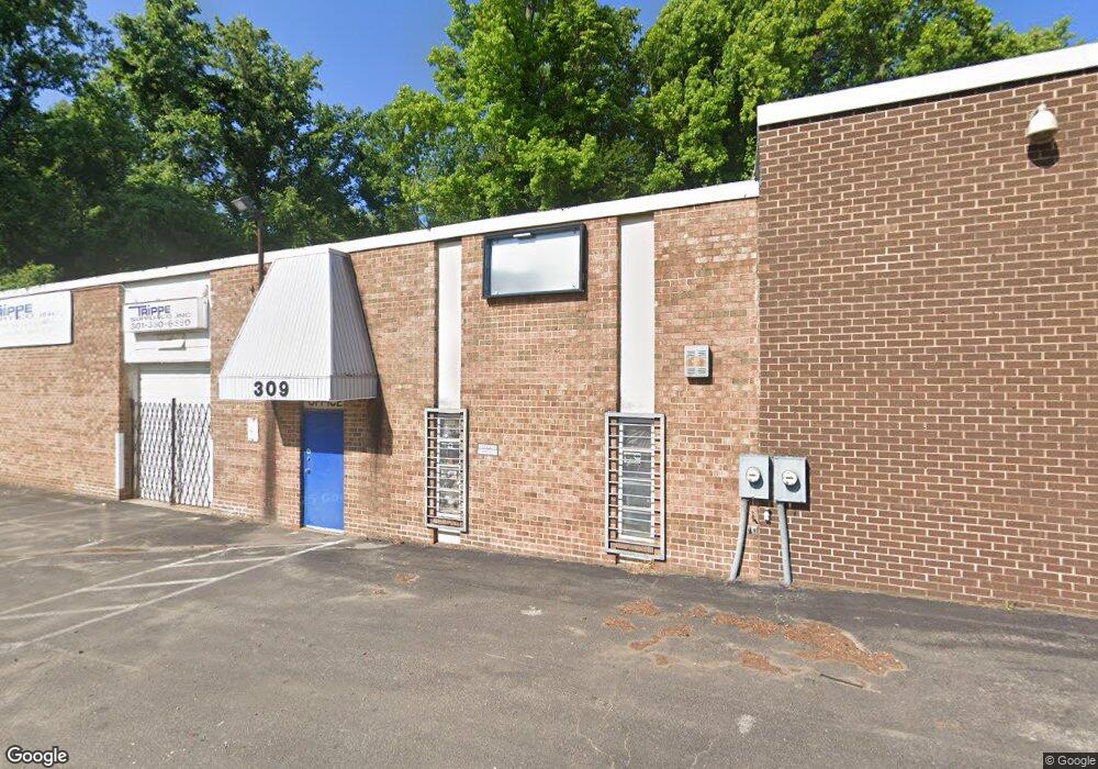 309 Ritchie Rd, Capitol Heights, MD 20743 - photo 1