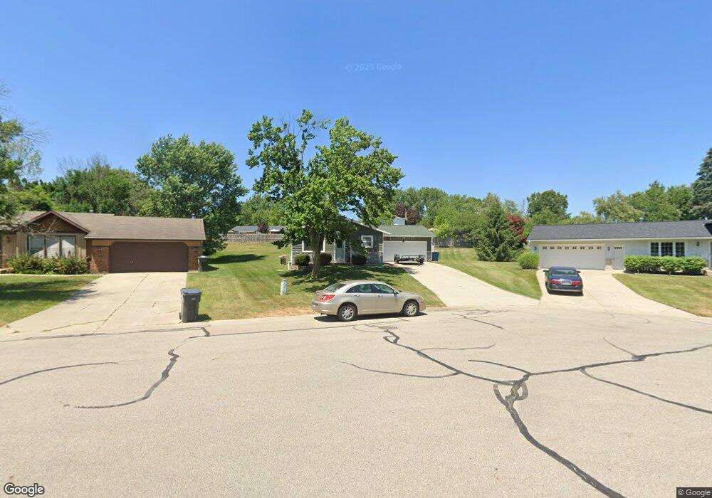3061 Appleton Ct NE, Grand Rapids, MI 49525 - photo 1