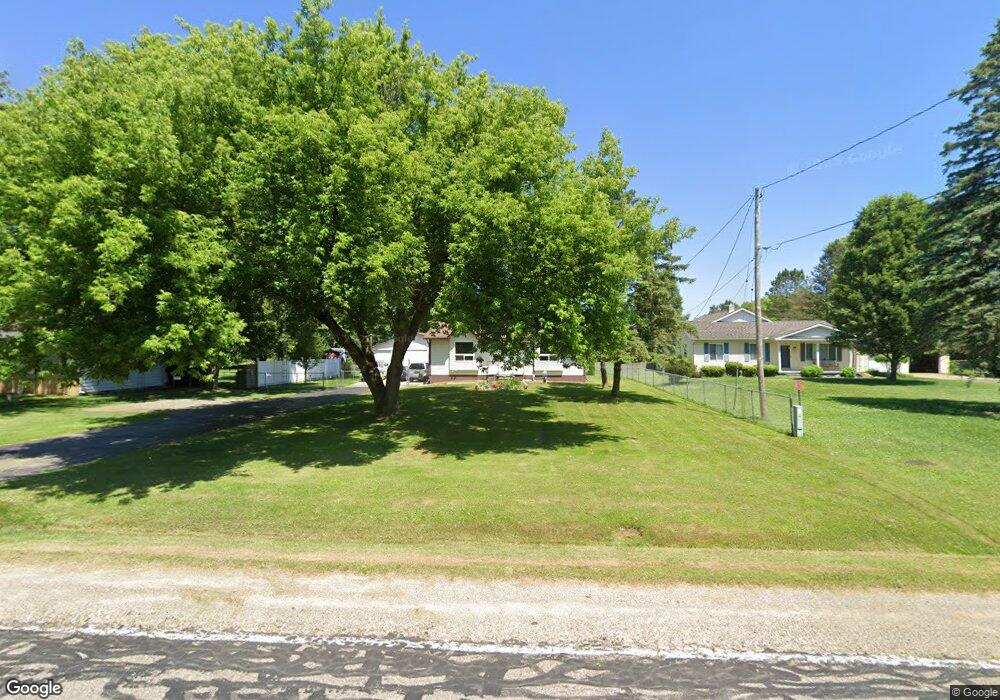 7427 E Carpenter Rd, Davison, MI 48423 - photo 1