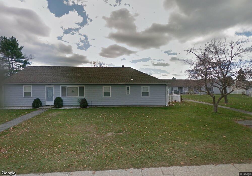 1072 James St unit 1072, Chicopee, MA 01022 - photo 1