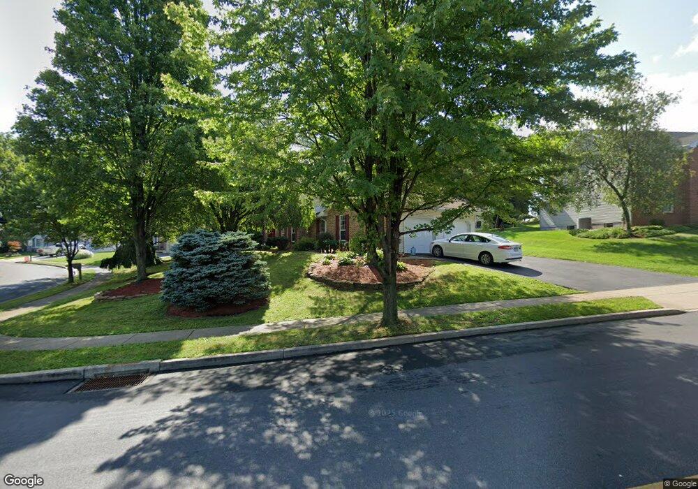 986 Congress St, Whitehall, PA 18052 - photo 1