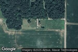 10105 Winchester Ln, Carlinville, IL 62626