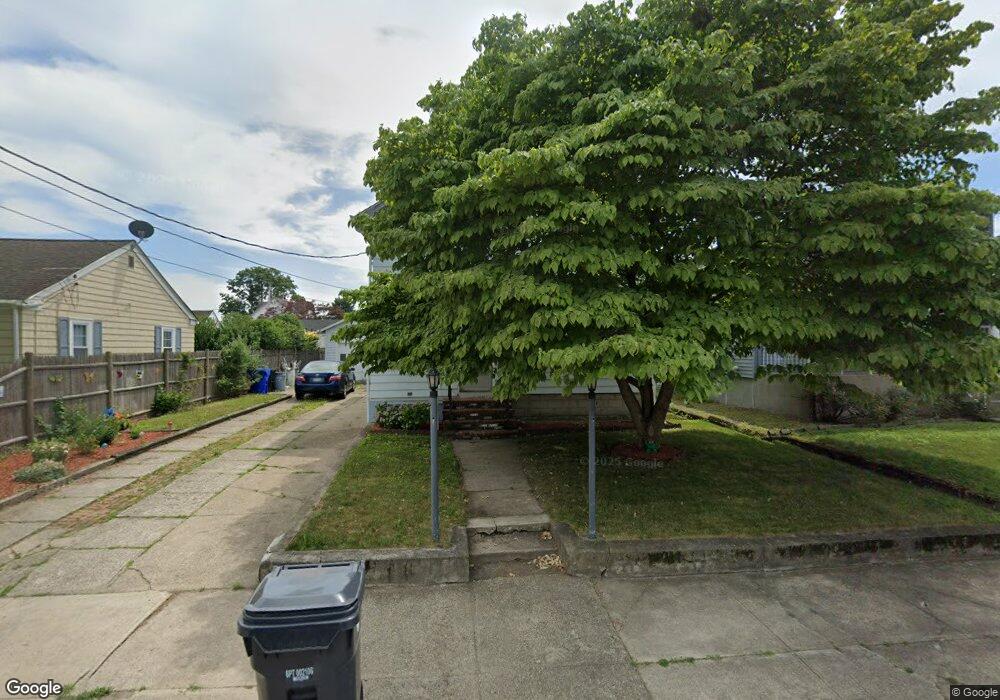 133 Warwick Rd, Pawtucket, RI 02861 - photo 1