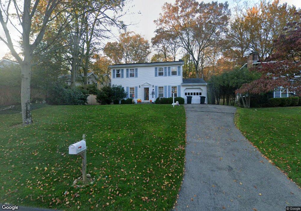 7 Windsor Ln, Cos Cob, CT 06807 - photo 1