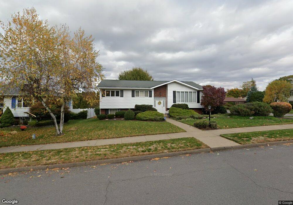 437 Shirley Ln, Dunmore, PA 18512 - photo 1