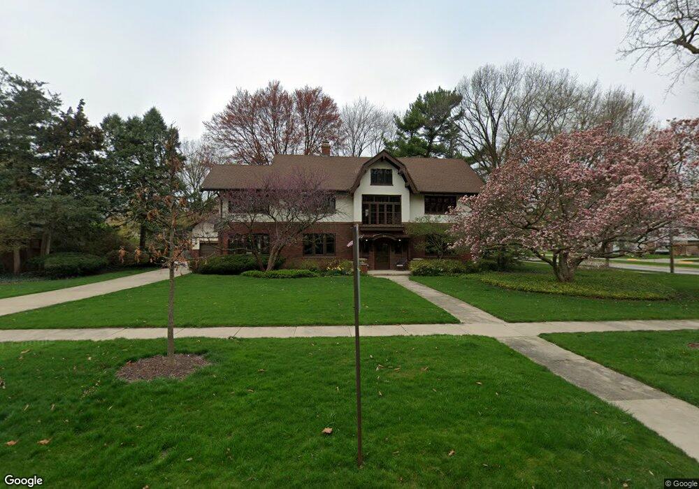 55 S Commonwealth Ave, Aurora, IL 60506 - photo 1