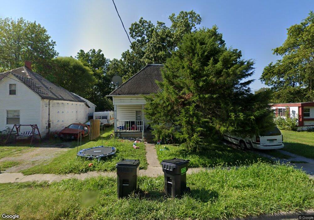 625 W Lincoln St, Harrisburg, IL 62946 - photo 1