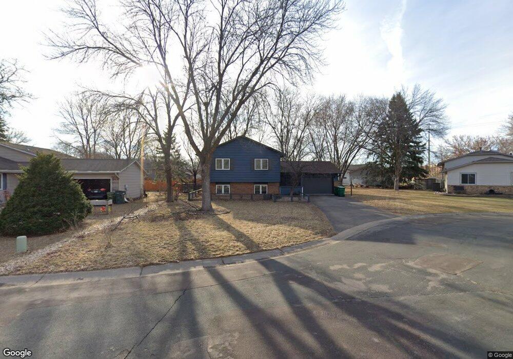 9643 Valley Forge Ln N, Maple Grove, MN 55369 - photo 1