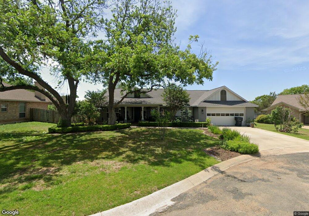 615 Paintbrush Hollow St, Fredericksburg, TX 78624 - photo 1