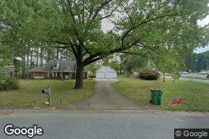900 Parrish Ln, Albany, GA 31705