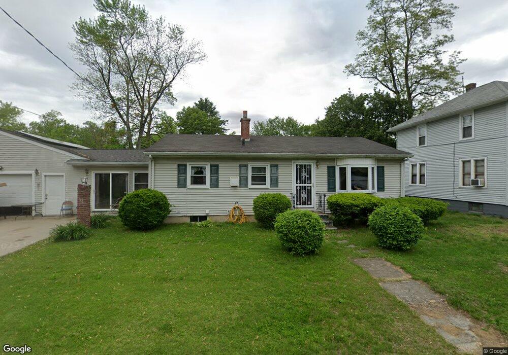 24 Davenport St, Springfield, MA 01119 - photo 1