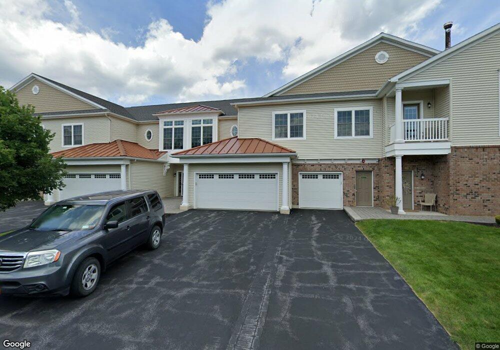 502 Vly Point Dr unit 502, Schenectady, NY 12309 - photo 1