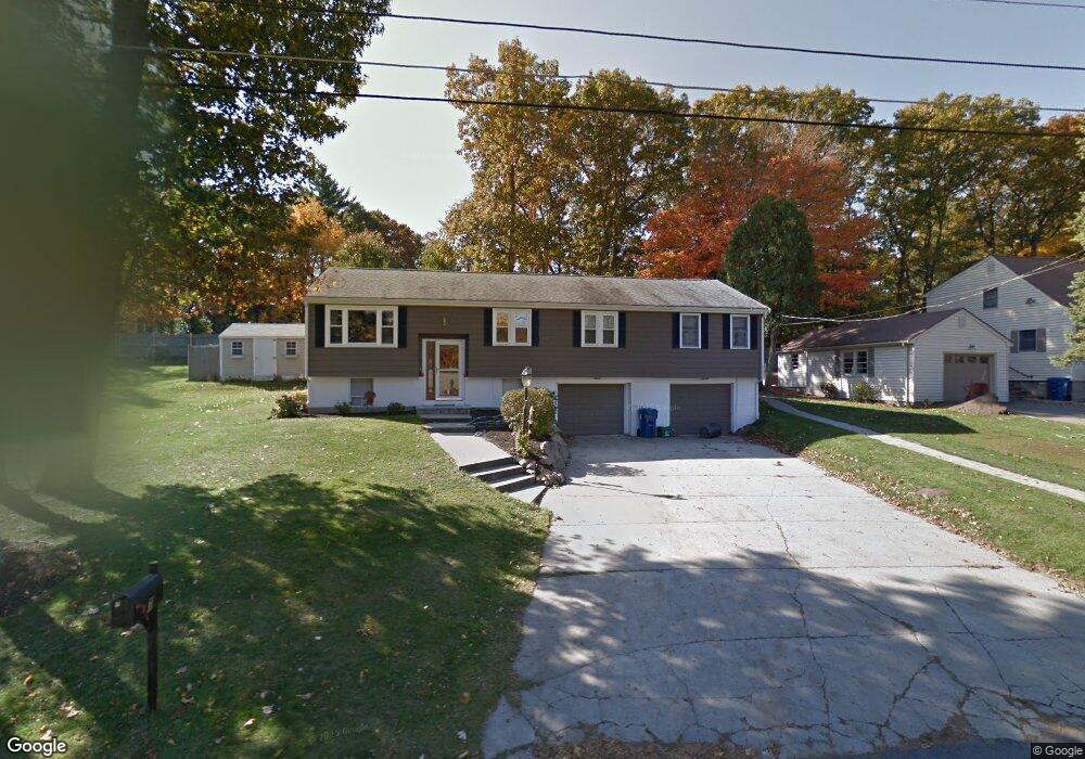 7 Chestnut Rd, Burlington, MA 01803 - photo 1