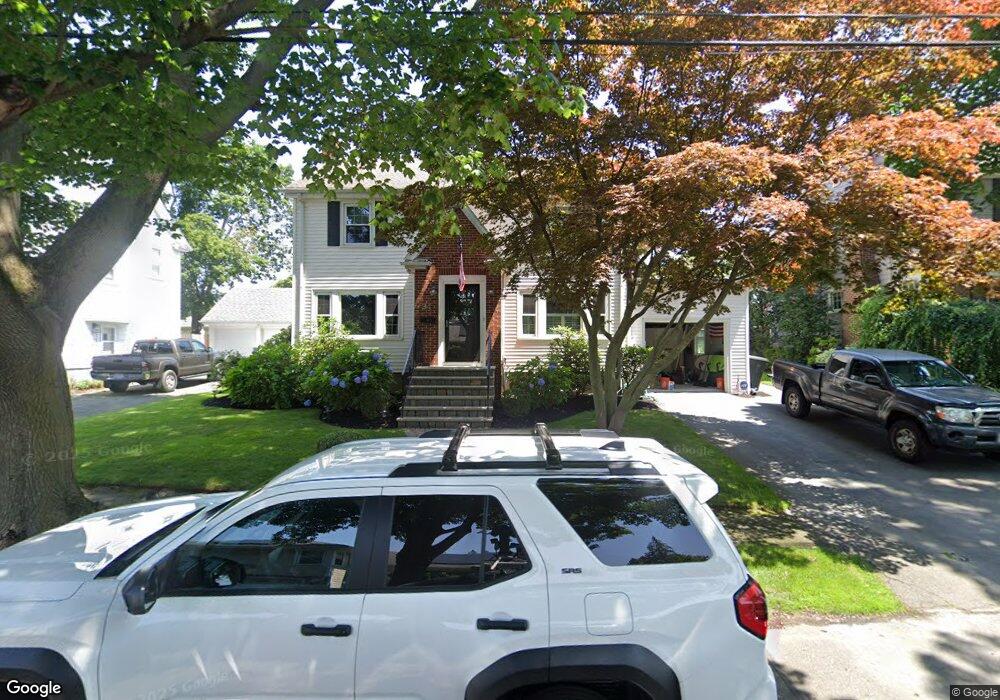 34 Auburndale Rd, Marblehead, MA 01945 - photo 1