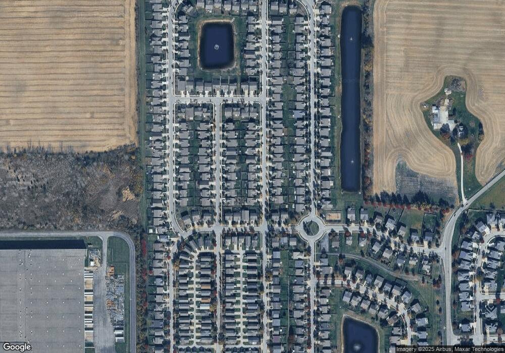 2432 Blackthorn Dr, Franklin, IN 46131 - photo 1