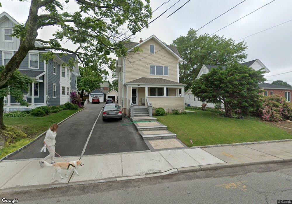 32 Andrew St, Manhasset, NY 11030 - photo 1