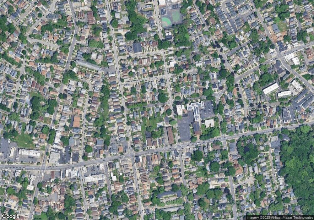 864 Delafield Ave, Staten Island, NY 10310 - photo 1