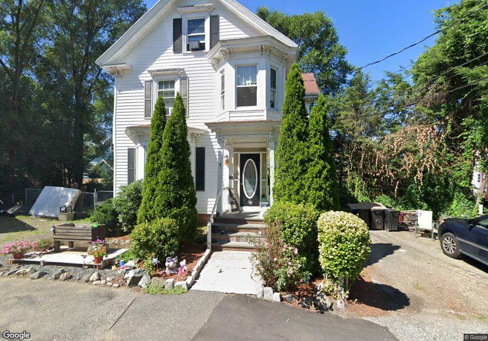 1 Highland St unit 2, Woburn, MA 01801 - photo 1