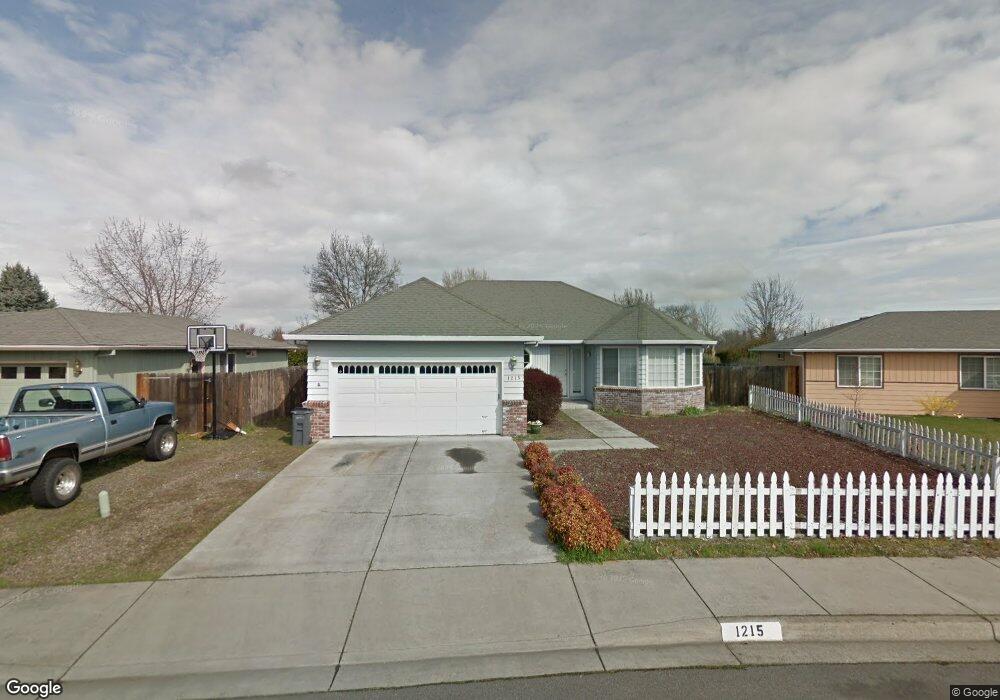 1215 Far Ave W, Central Point, OR 97502 - photo 1