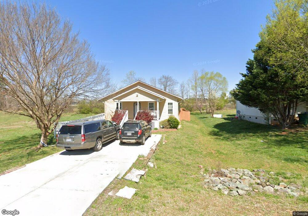 1808 Westmont Dr, Siler City, NC 27344 - photo 1