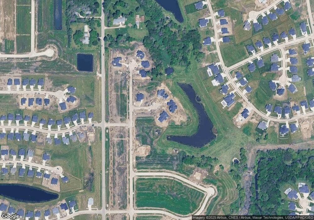 18286 Valleyview Cir, Clive, IA 50325 - photo 1