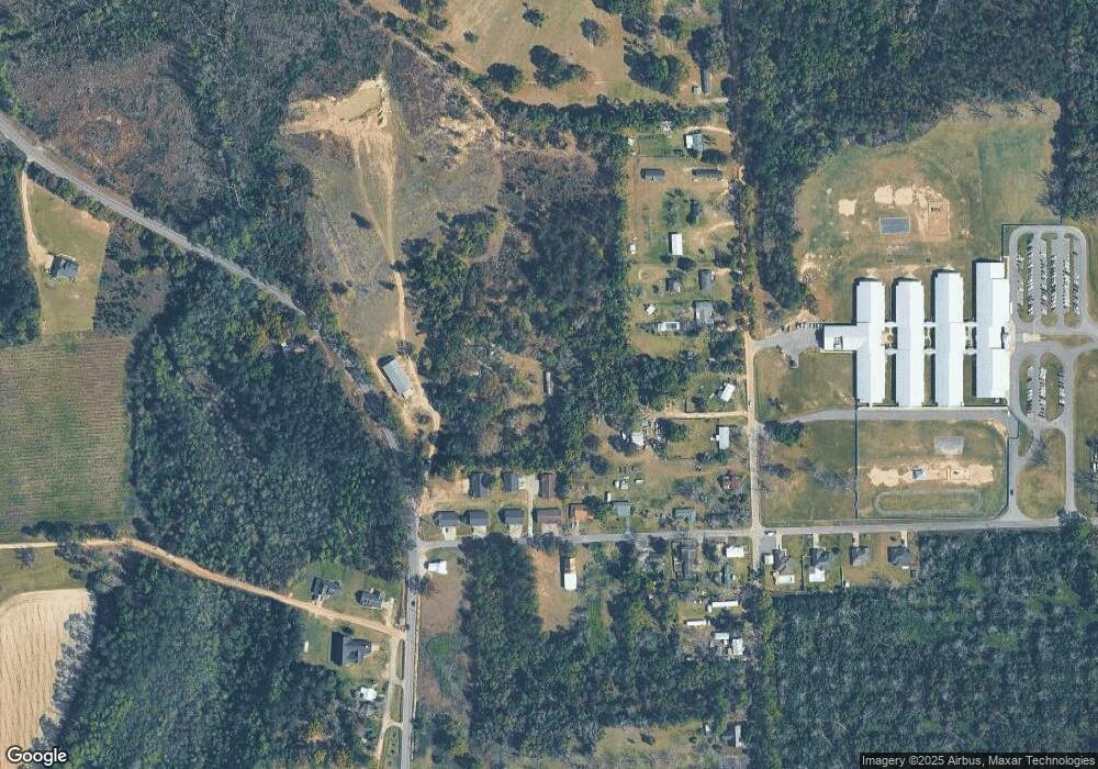 4942 Confederate Rd, Blackshear, GA 31516 - photo 1