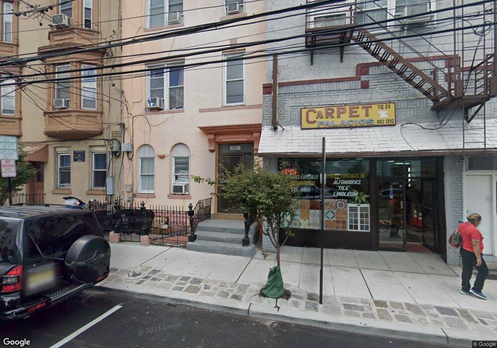 3811 Palisade Ave unit 4, Union City, NJ 07087 - photo 1