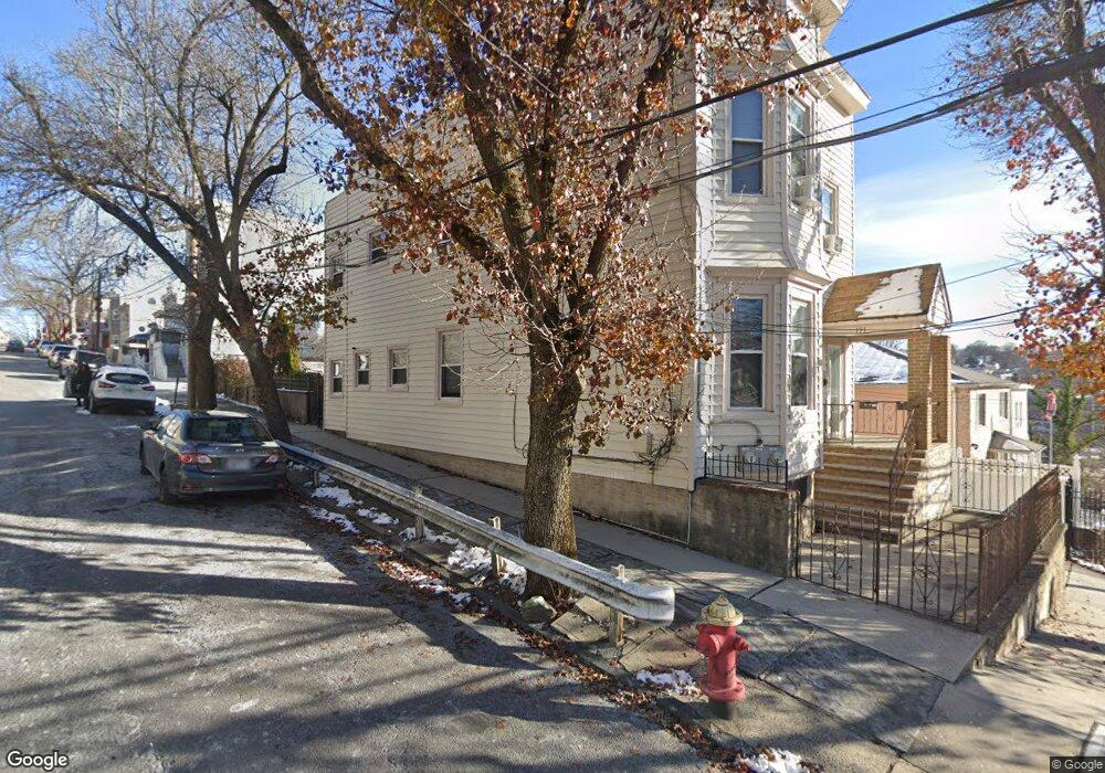 193 Lake Ave, Yonkers, NY 10703 - photo 1