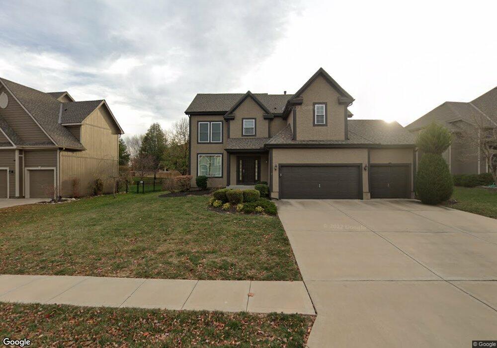 22113 W 58th St, Shawnee, KS 66226 - photo 1