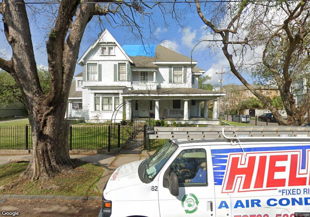 2705 Prytania St, New Orleans, LA 70130 - photo 1