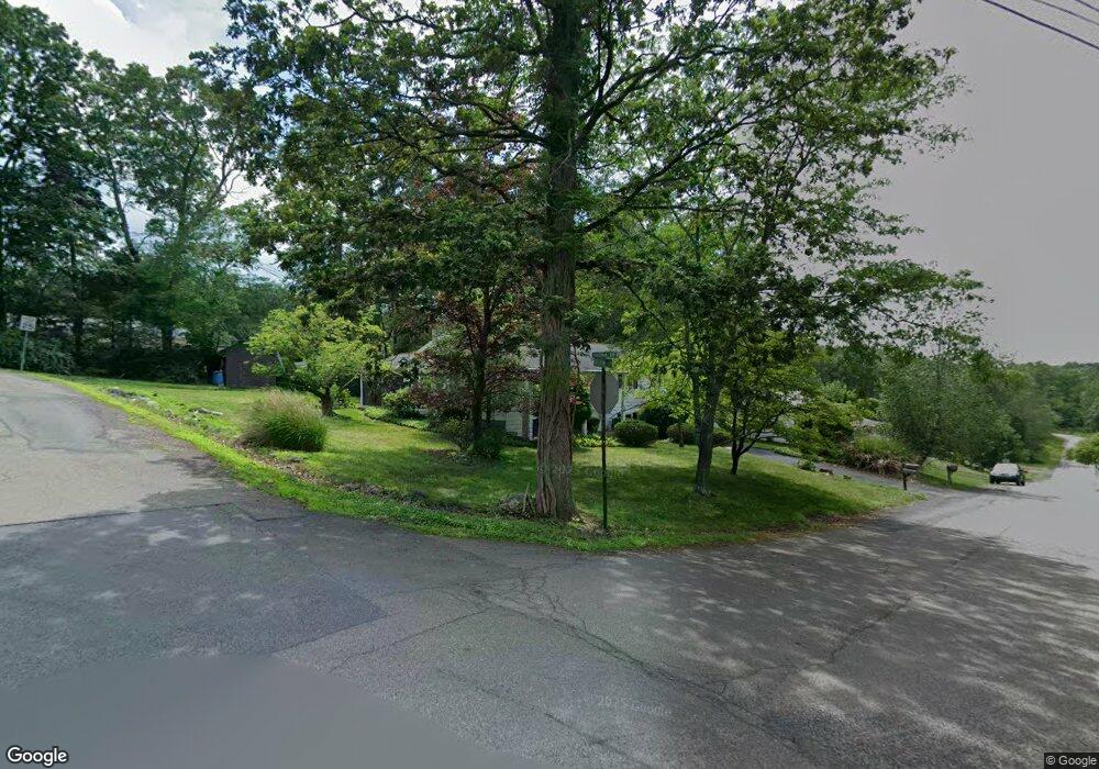 2 Kevin Dr, Mountain Top, PA 18707 - photo 1