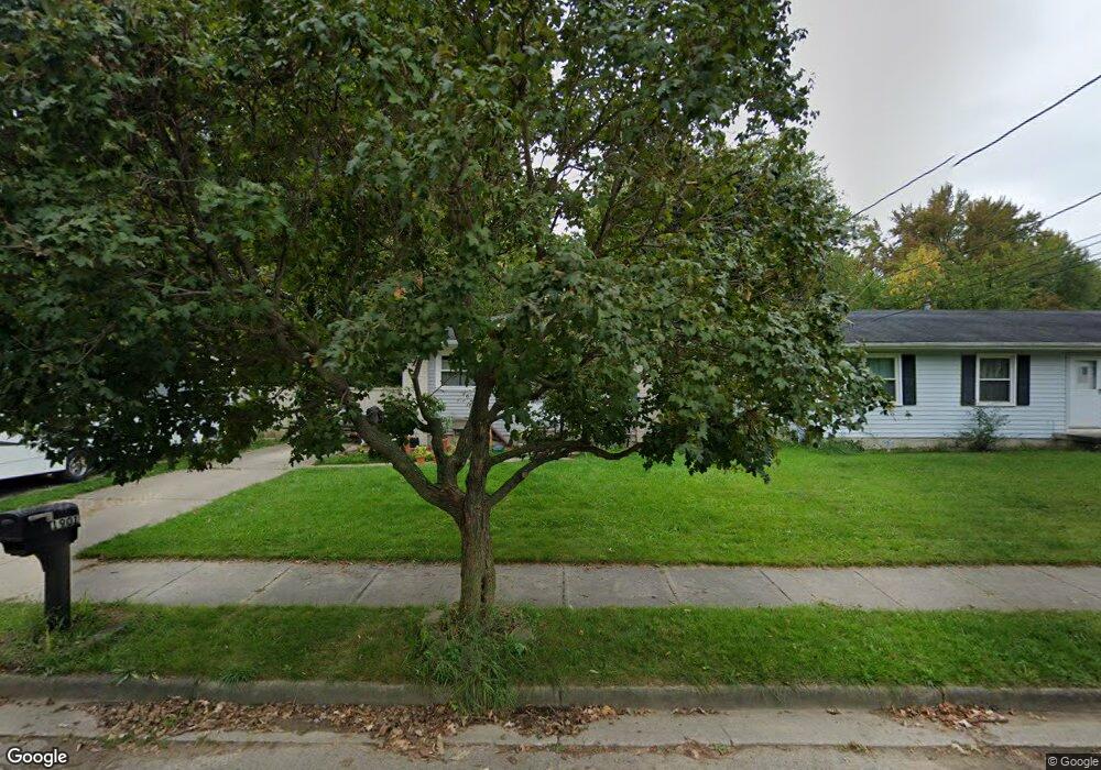 1901 Moffitt St, Lansing, MI 48911 - photo 1