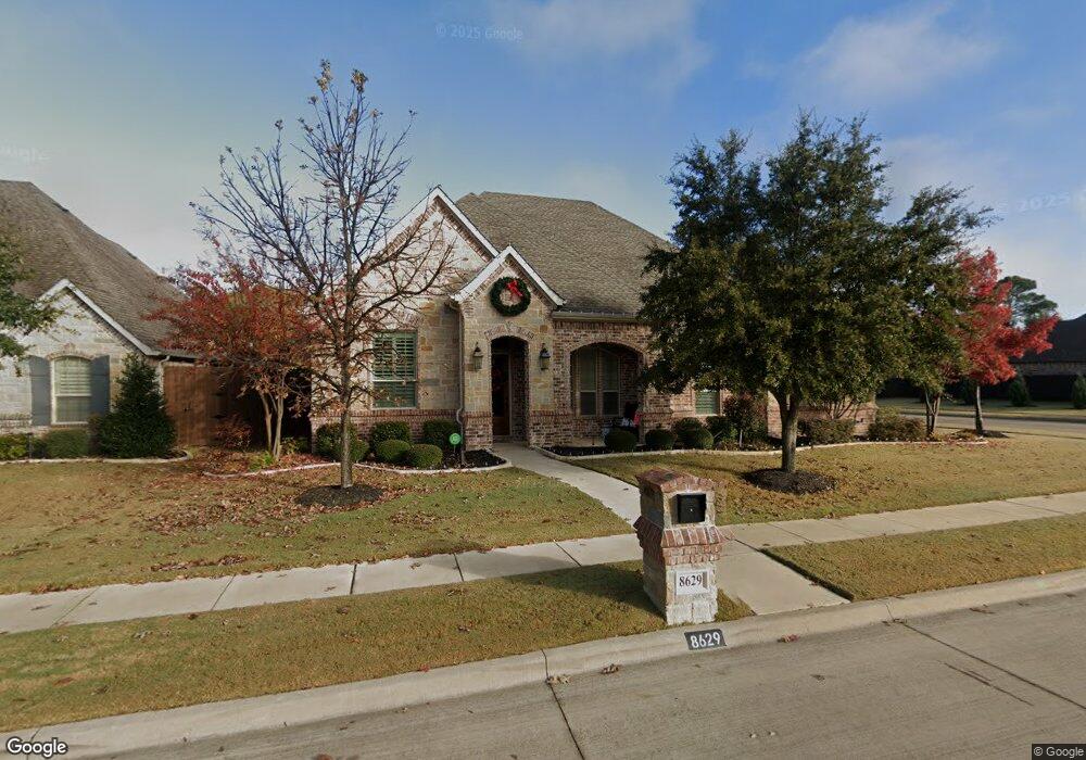 8629 Shadywood Ln, North Richland Hills, TX 76182 - photo 1