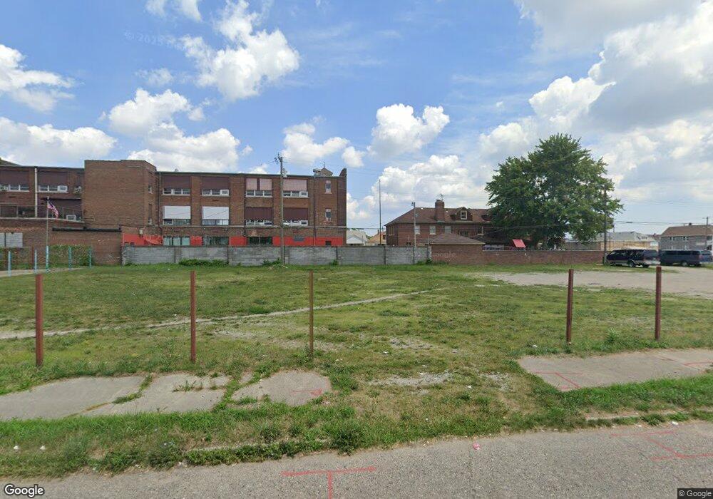 12810 Mitchell St, HamtraMcK, MI 48212 - photo 1