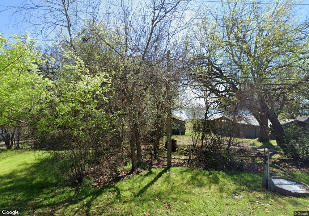 1209 E Lake Dr, Weatherford, TX 76087 - photo 1