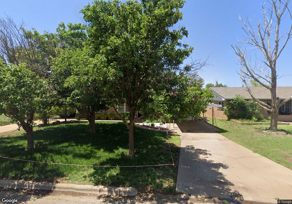 1005 Borger St, Plainview, TX 79072 - photo 1