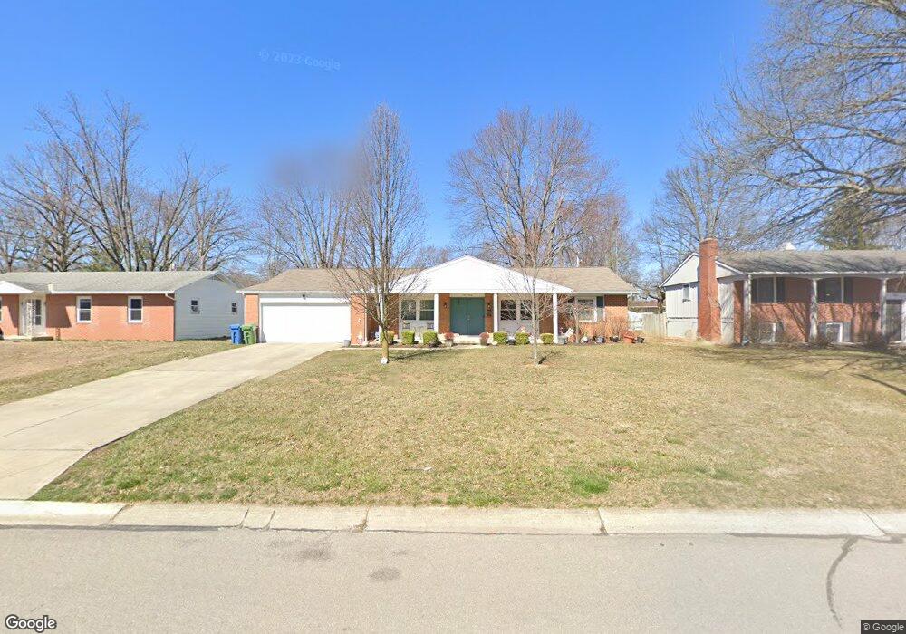 930 Sherwood Ave, Marysville, OH 43040 - photo 1