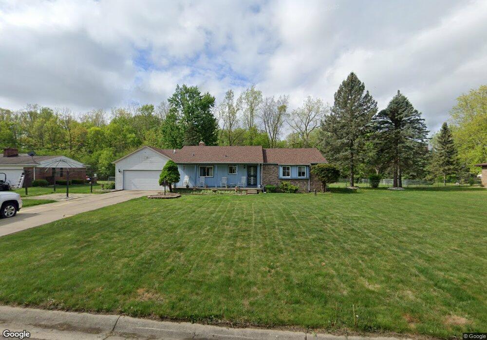 1154 Greenstone Ln, Flint, MI 48532 - photo 1