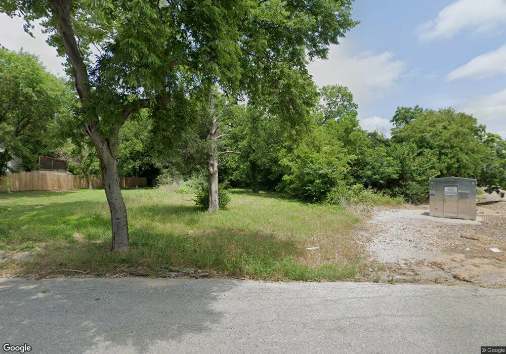 309 W Munson St, Denison, TX 75020 - photo 1