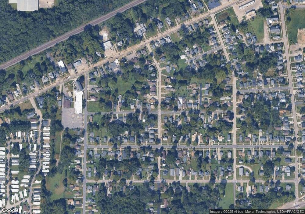 124 Chestnut St, Geneva, OH 44041 - photo 1