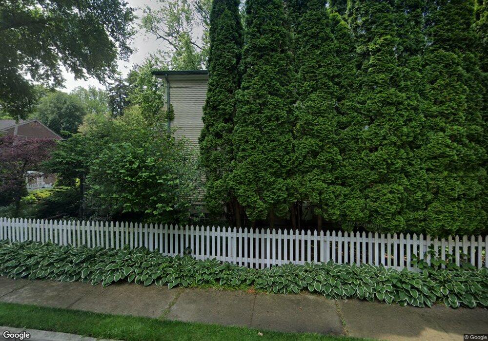 71 Cambridge Rd, Grosse Pointe Farms, MI 48236 - photo 1