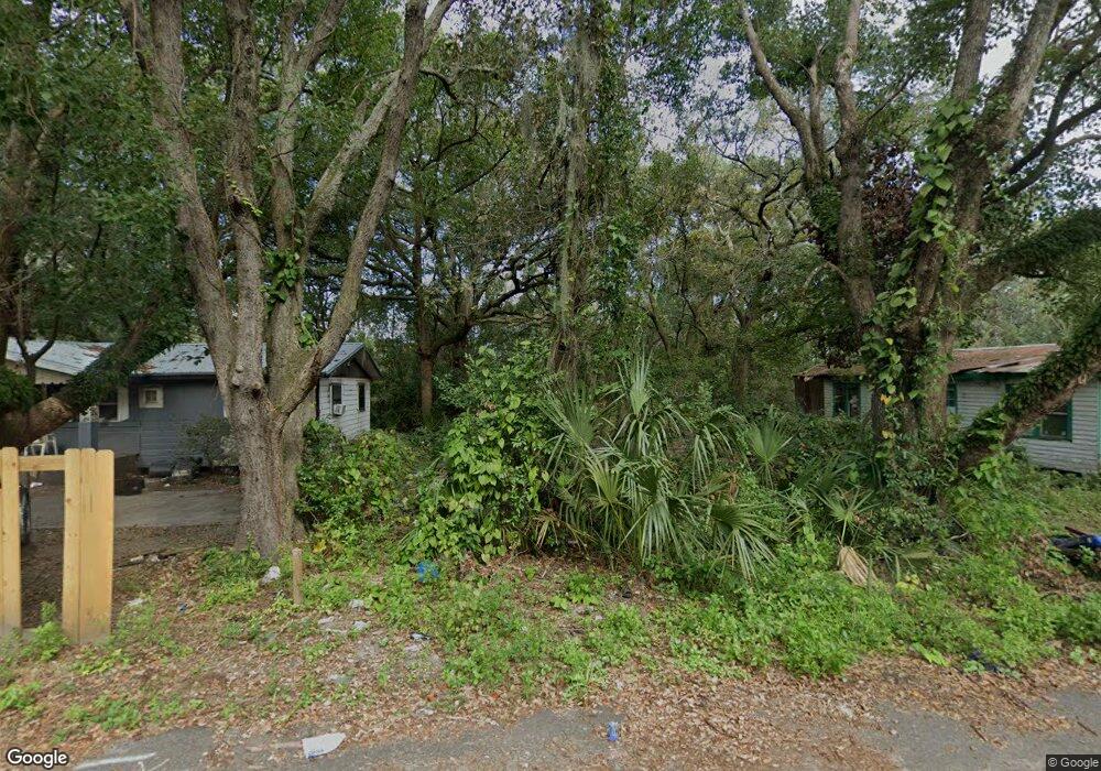 5 10th St, Brunswick, GA 31520 - photo 1