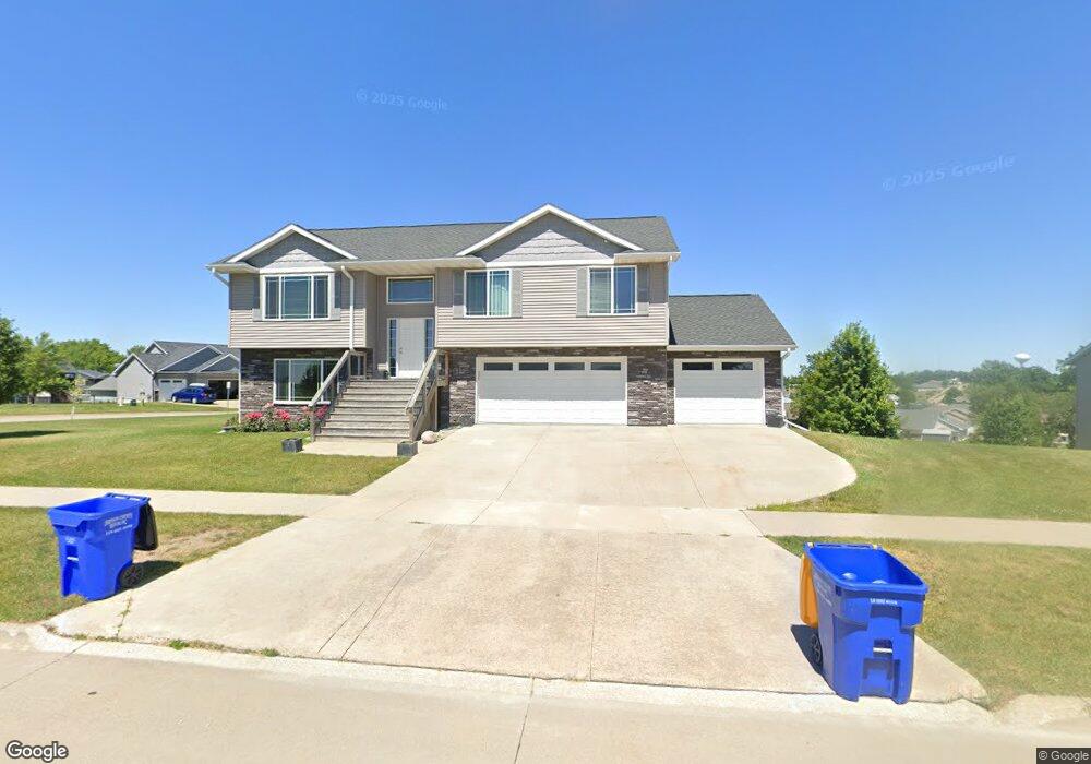 209 Ridge View Dr, West Branch, IA 52358 - photo 1