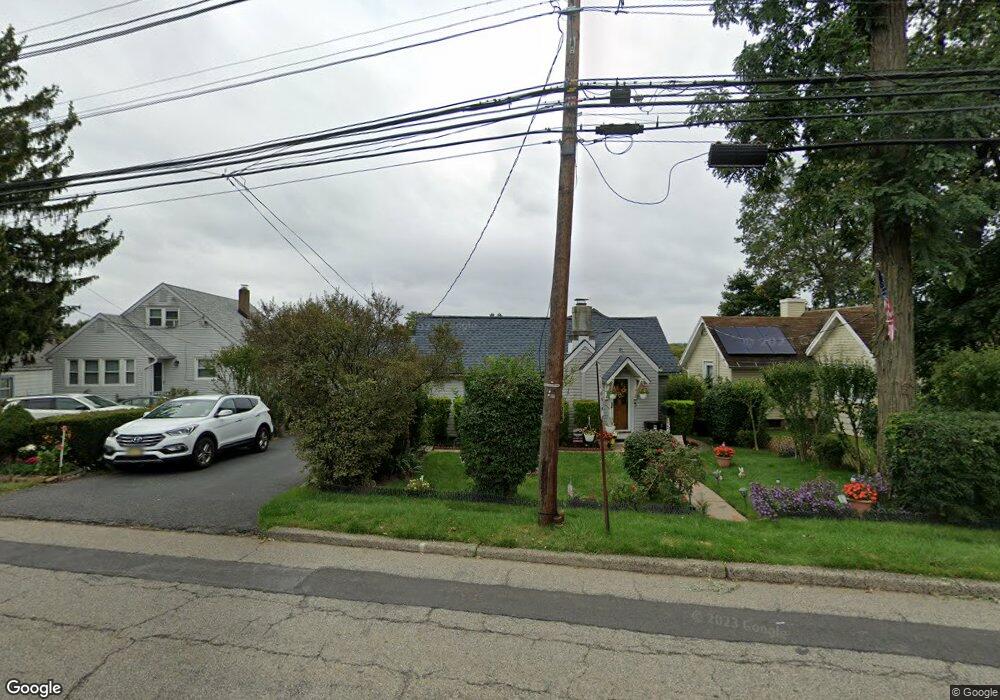 156 N Beverwyck Rd, Lake Hiawatha, NJ 07034 - photo 1