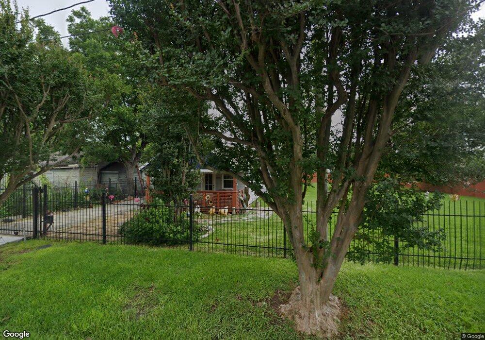 2505 Caplin St, Houston, TX 77026 - photo 1