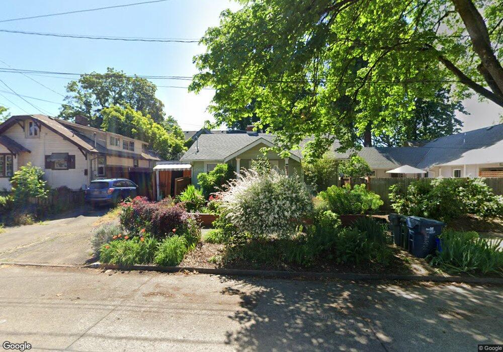 1076 Taylor St, Eugene, OR 97402 - photo 1