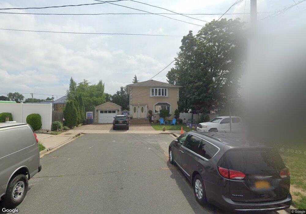 1037 Atlantic St, Franklin Square, NY 11010 - photo 1